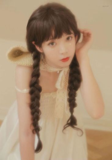 国产野模在线视频_老版国语字幕