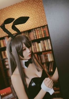 欧美吻戏脱内衣_BD韩语天堂在线