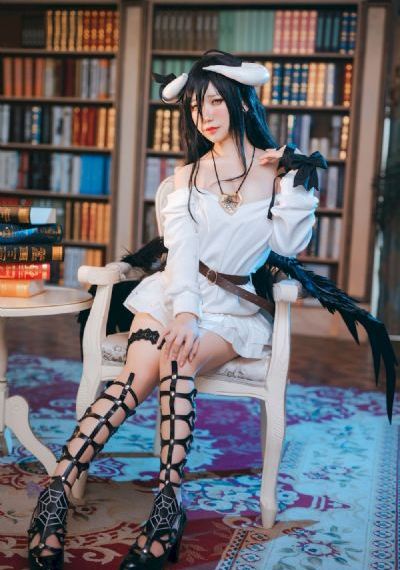 大香蕉丝袜欧美_超清电影免费在线