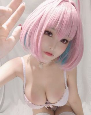 校花张开双腿被我狂插_超清免费在线观看